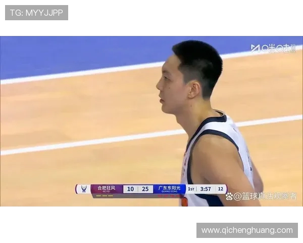 徐杰谈球队磨合不足与胡明轩共担领导责任推动团队前进 徐杰谈球队磨合不足与胡明轩共担领导责任推动团队前进